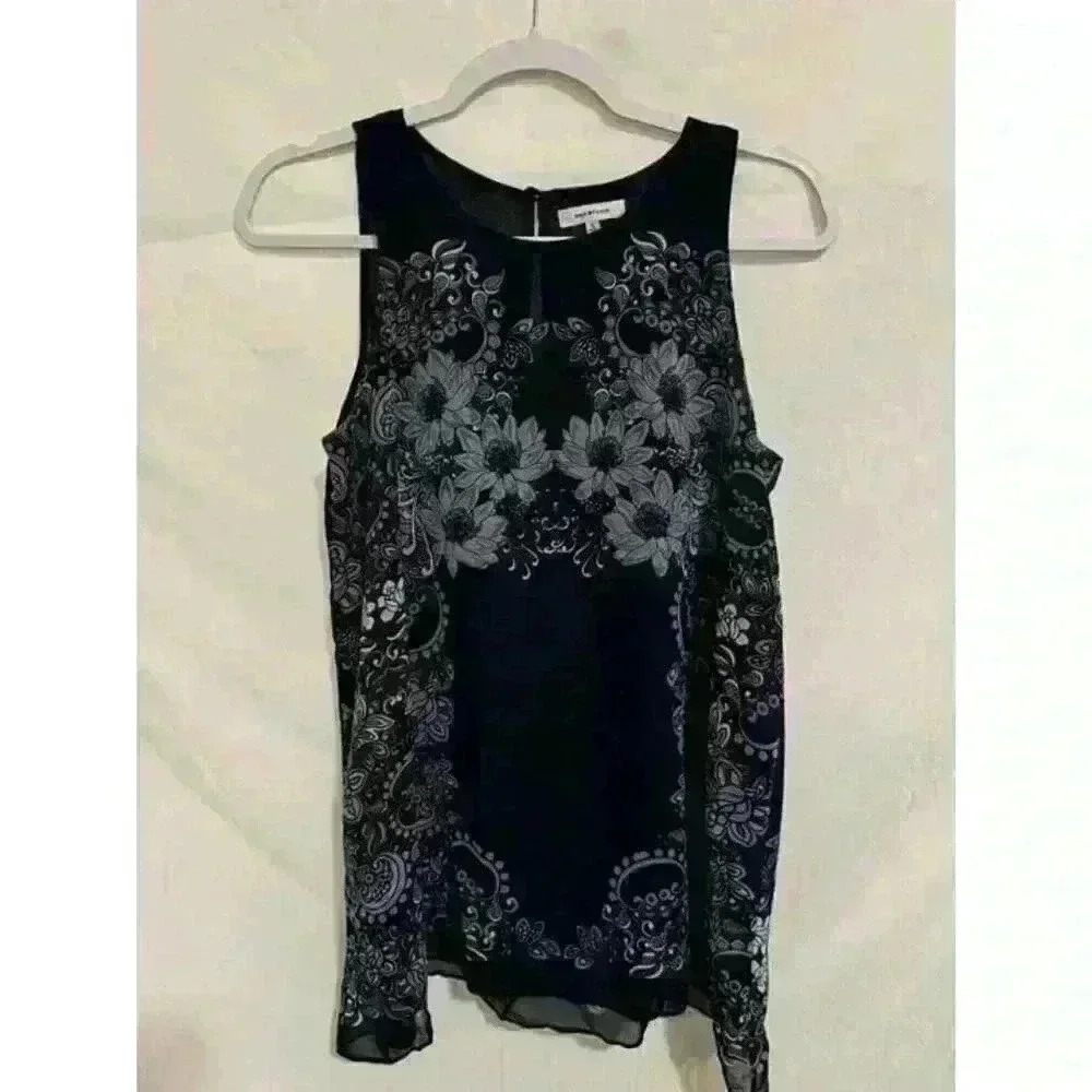 Max Studio Navy Floral Tank top Size Small